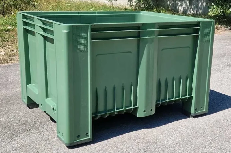 Skrzyniopalety plastikowe Kisteny Palbox 120 FIB Model na 3 płozach