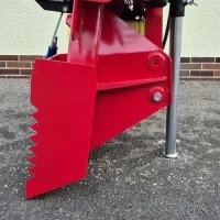 Zdalnie sterowana wyciągarka leśna o sile uciągu 4 tony, hydrauliczne siłowniki wykonawcze do małych ciągników