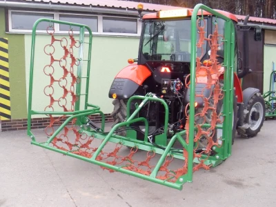 Brony łąkowe hydraulicznie sterowane o szerokości 6 metrów