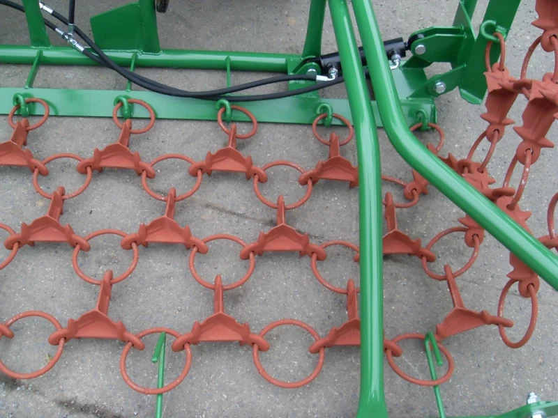 Brony łąkowe rozkładane hydraulicznie o szerokości roboczej 5 metrów