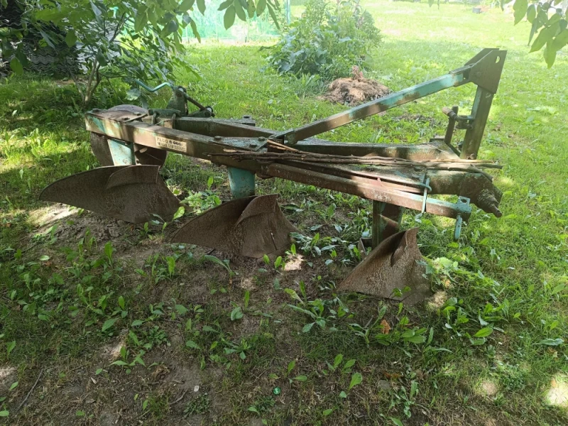 pług 3-skibowy U 128