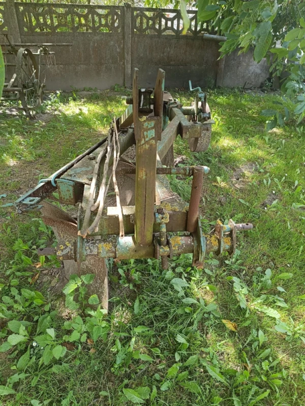 pług 3-skibowy U 128