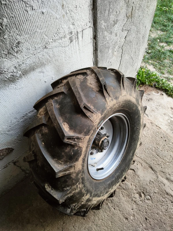 Sprzedam pług obrotowy cztero skibowy Euro Masz.