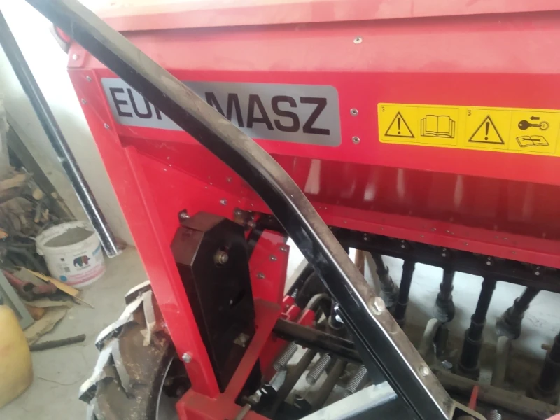 SPRZEDAM SIEWNIK DO ZBOŻA EURO-MASZ 2,5M