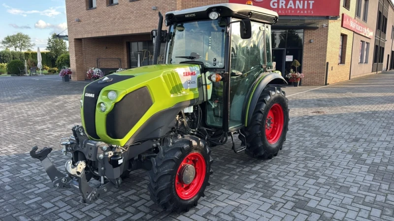 Ciągnik sadowniczy Claas Nexos 240F