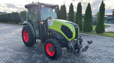 Ciągnik sadowniczy Claas Nexos 240F