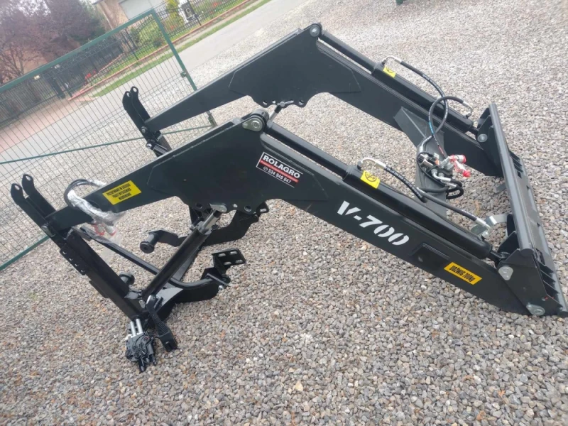 ładowacz czołowy model V-700 Firmy ROLAGRO