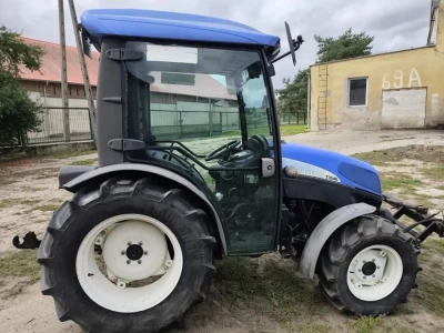 Ciągnik rolniczy New Holland T3040