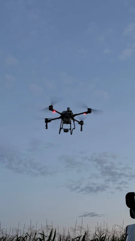 Opryski dronem rolniczym DJI Agras  Próba
